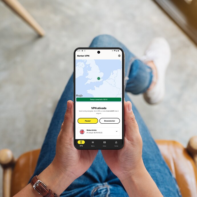 Telefone com “VPN ativada” na tela